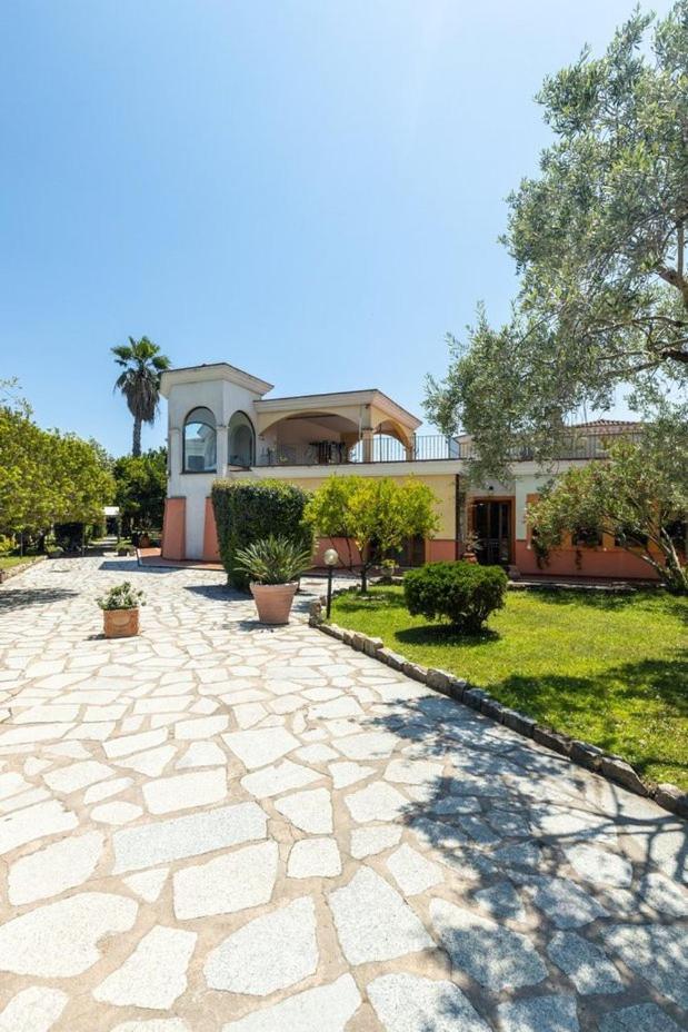 Hotel L'Ulivo Джиразоле Екстер'єр фото