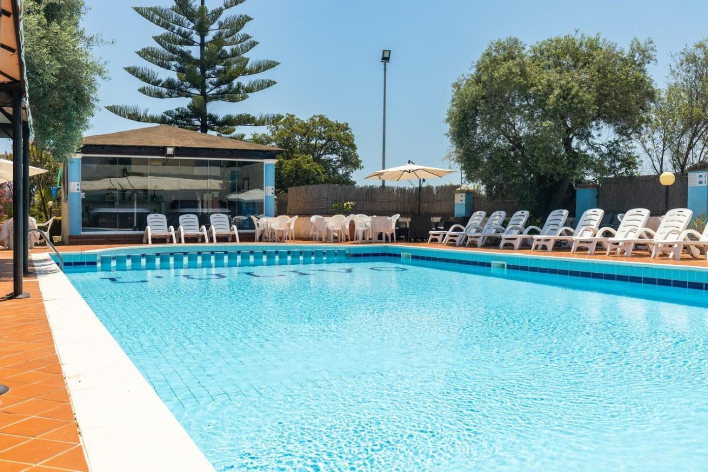 Hotel L'Ulivo Джиразоле Екстер'єр фото