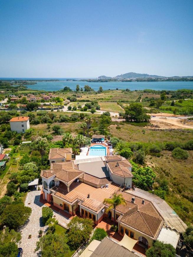 Hotel L'Ulivo Джиразоле Екстер'єр фото