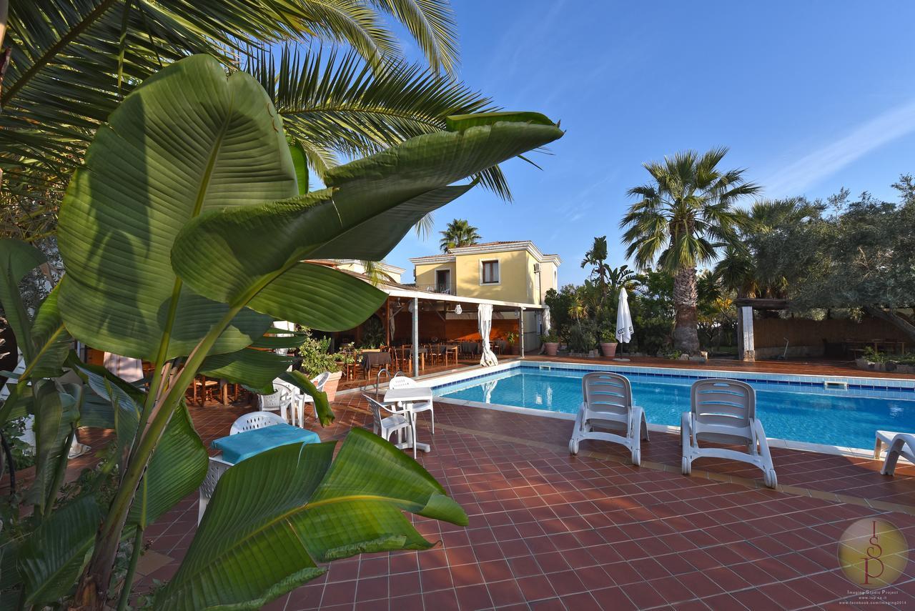 Hotel L'Ulivo Джиразоле Екстер'єр фото